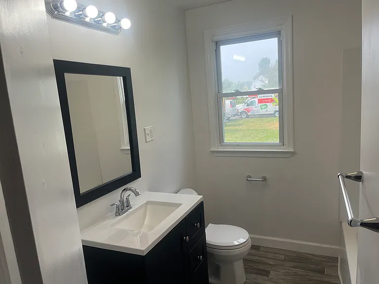 2516 N Dupont Pkwy — Photo 19