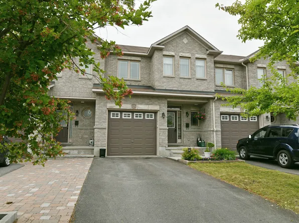 429 June Ct #1, Ottawa, ON K1W 0E3
