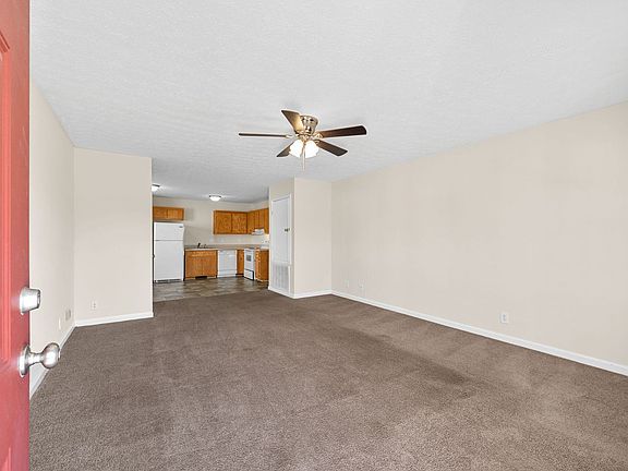 4th image of 105 Solid Rock Ct APT A