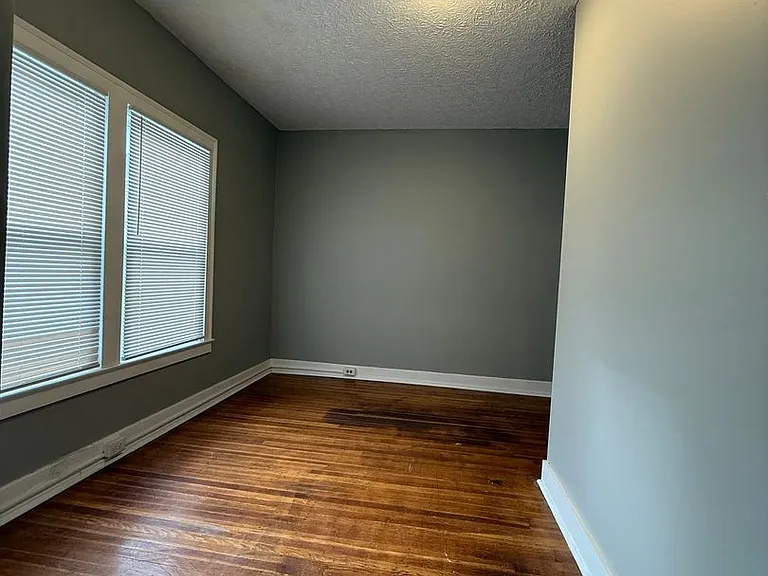 648 S 37th St — Photo 36