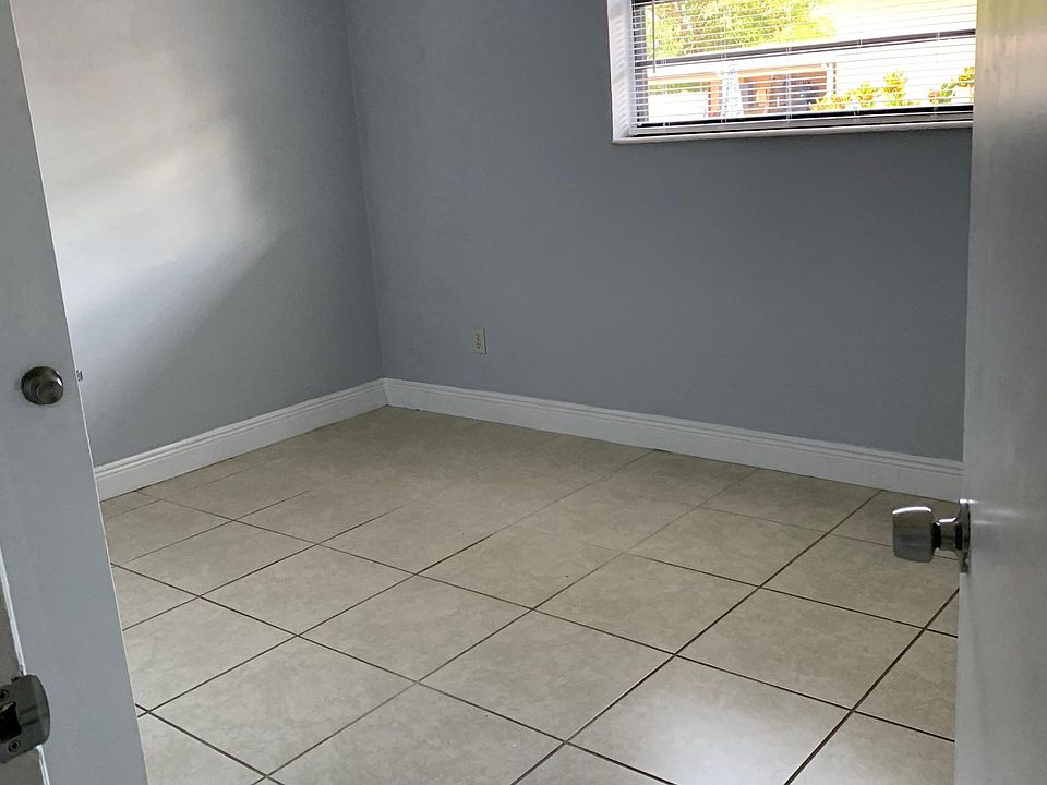 1st image of 219 Northwest Blvd #219