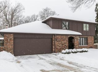389 Green Valley Ter SE, Cedar Rapids, IA 52403