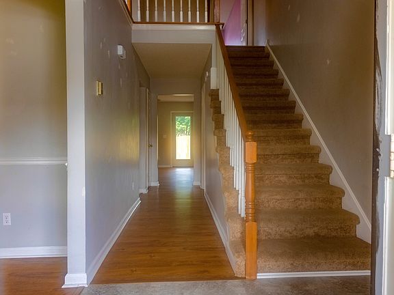 2nd image of 807 Mason Tucker Dr