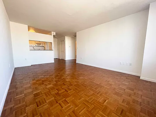 Rented by Addison Property Group | media 13