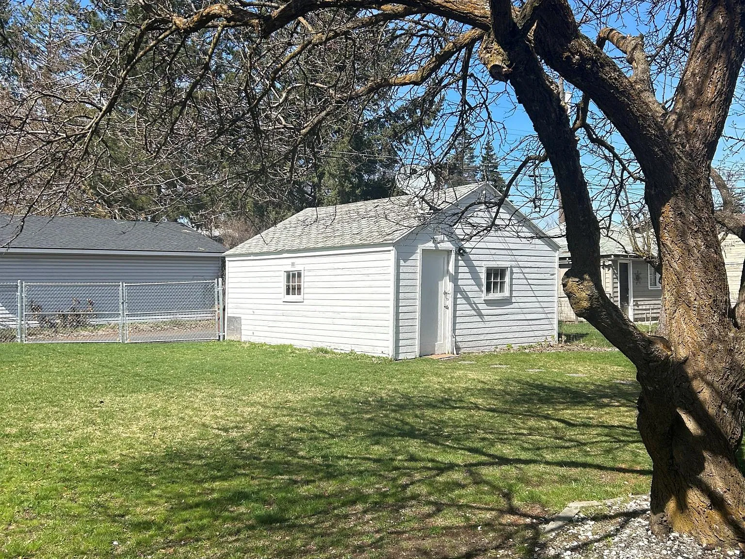 2 bed, 750 sqft, $1,495 — Photo 3
