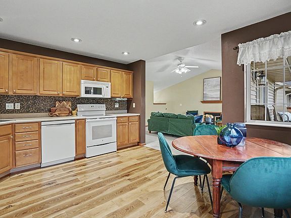 5th image of 1619 Lomar St