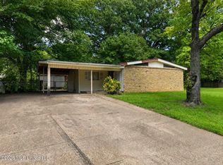 8658 Bunker Hill Dr, Southaven, MS 38671
