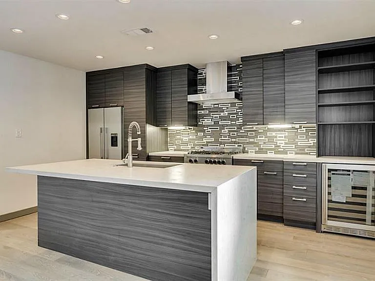 1410 Hyde Park Blvd #101 — Photo 30
