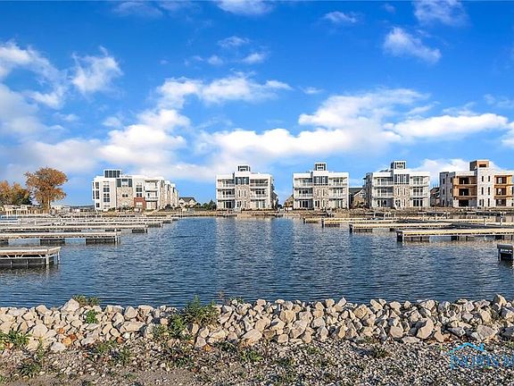 5th image of 2729 S Harbor Bay Dr #1121