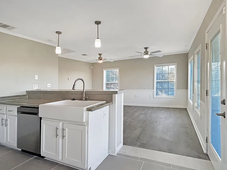 721 Ramblewood Dr #A — Photo 2