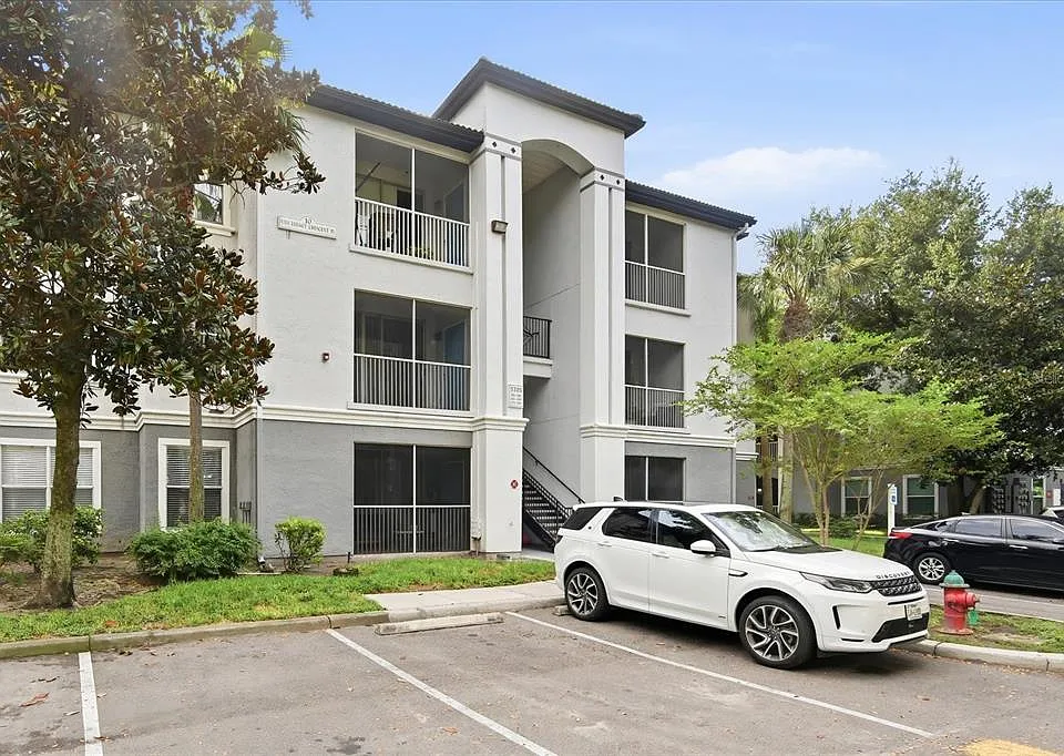 5703 Legacy Crescent Pl #301