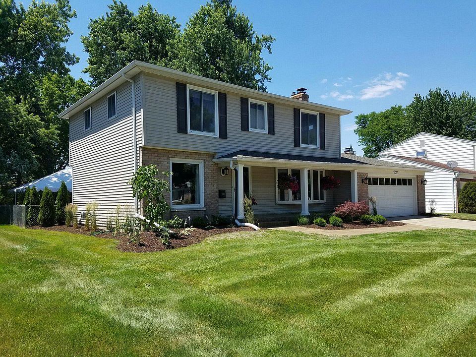 2nd image of 1737 N Fairview Ave