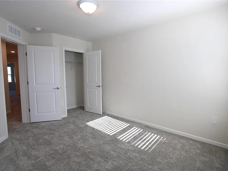 2606 Winsome Way — Photo 8
