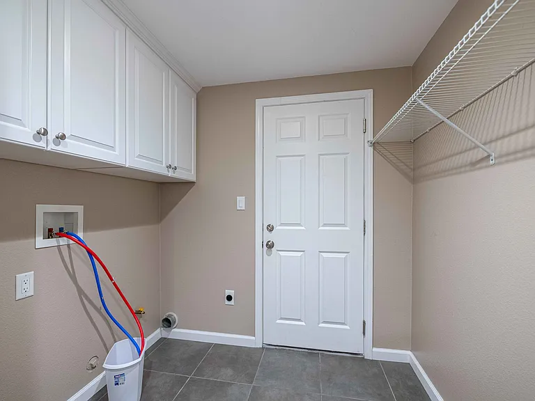 4272 N Cedarpine Ln — Photo 17