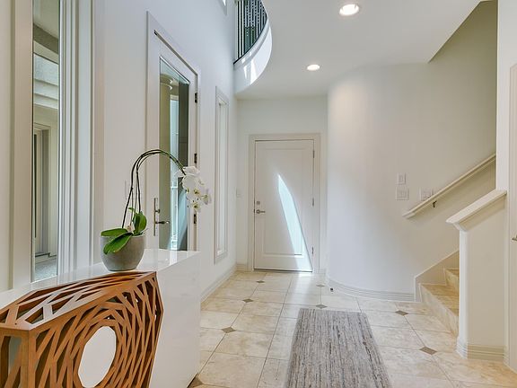 5th image of 2329 Westlake Dr #10