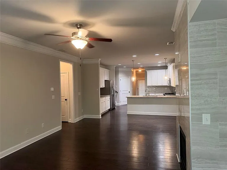 3772 Ledgemont Dr — Photo 16