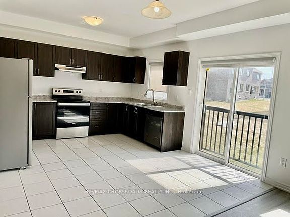 5th image of 108 Werry Ave