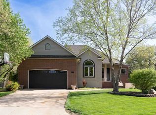 1139 N Coach House Ct, Wichita, KS 67235