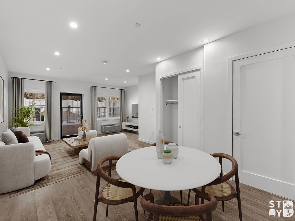 1st image of 1709 Park Pl #1R