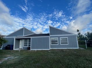 7011 & 7013 Brentford Road, Sarasota, FL 34241