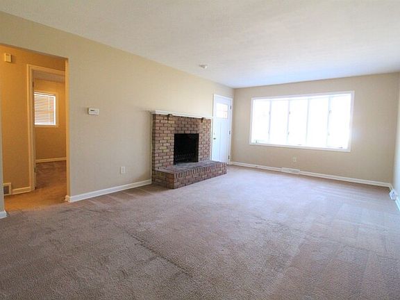 3rd image of 3973 Far Hills Dr #3973