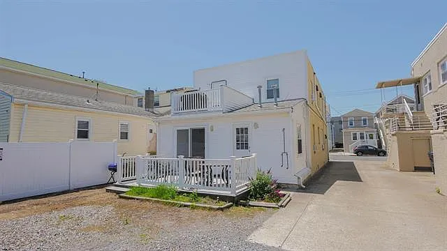 11 S Washington Ave #2 — Photo 34