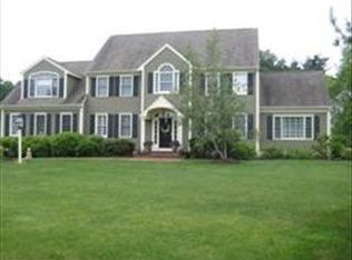 1 Bunker Rd, Medfield, MA 02052