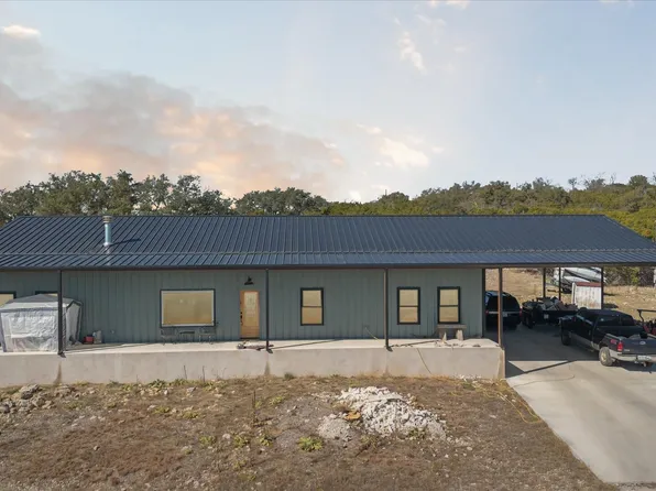 220 Denlu Road South, Kerrville, TX 78028