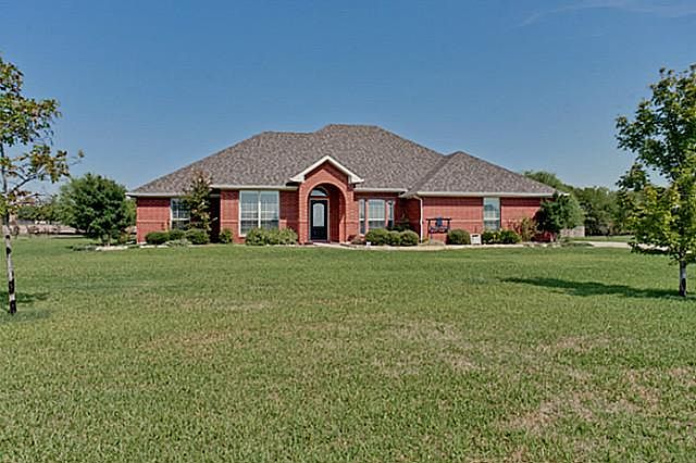 1st image of 1910 Poplar Dr