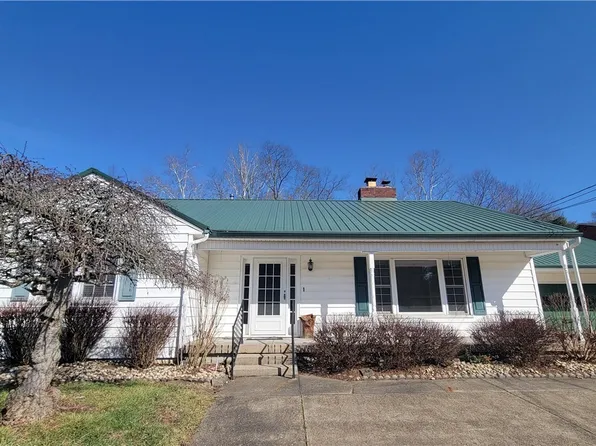 1100 Colegate Dr, Marietta, OH 45750