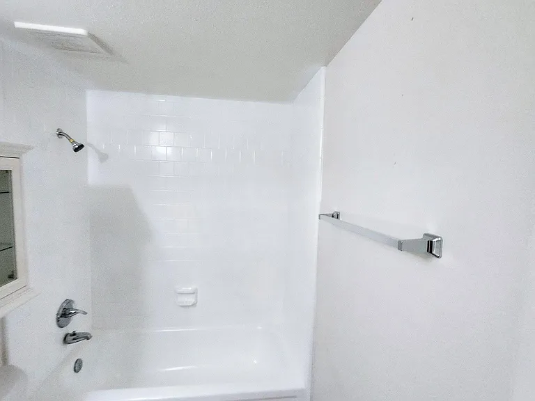 827 E Hazel Dr — Photo 17