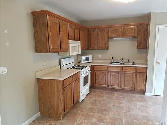 3rd image of 4281 Windiate Park Dr