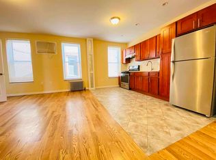 23-81 23rd St #2W, Astoria, NY 11105