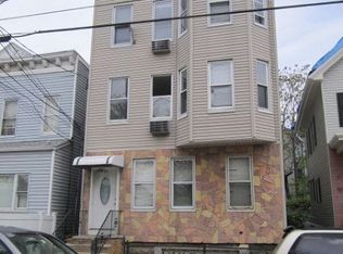 84 Seaview Ave, Jersey City, NJ 07305