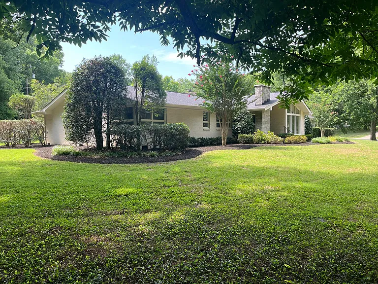 1793 Tyne Blvd — Photo 29