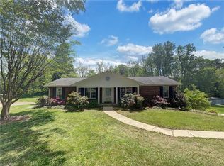 6980 Kenbridge Dr, Clemmons, NC 27012