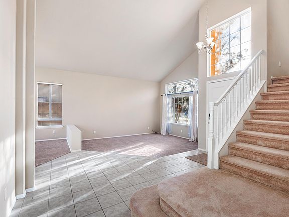 5th image of 40264 Castana Ln