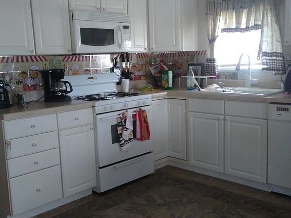 2nd image of 2338 Carrollton Ave