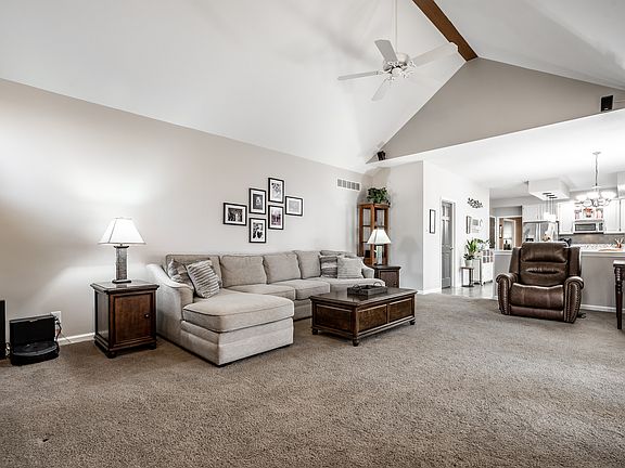 5th image of 5285 Canary Ct