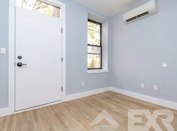 5th image of 373 Howard Ave #1C