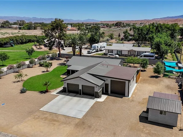 1545 Cappalappa Ave, Logandale, NV 89021