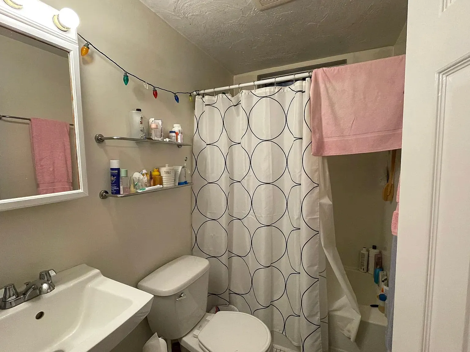 27 Garden St — Photo 3