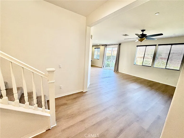 38129 Turning Leaf Ct — Photo 4