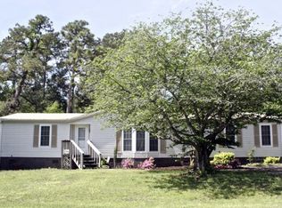 174 Champion Dr, Hampstead, NC 28443