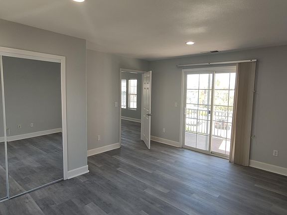 5th image of 3989 Chamberer Dr