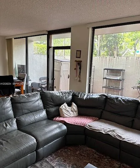 3190 Bird Ave — Photo 14