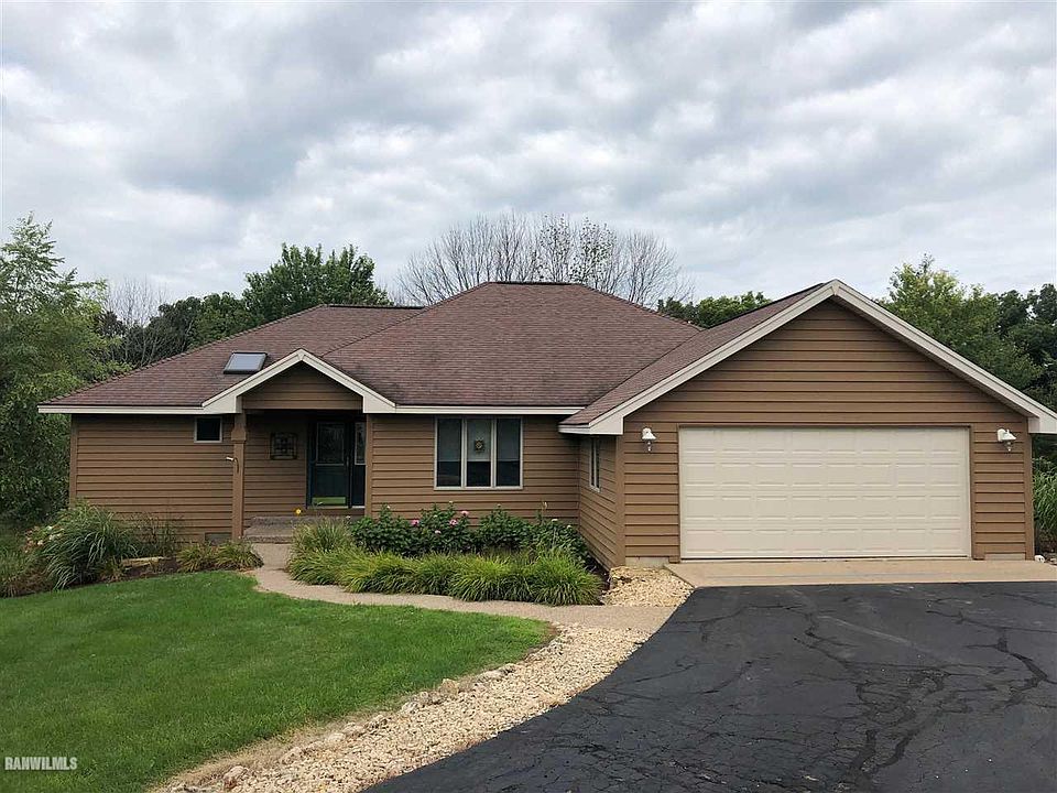 1st image of 6 Basswood Ln