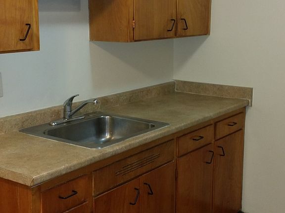 4th image of 5227 Brooklyn Ave NE APT 1
