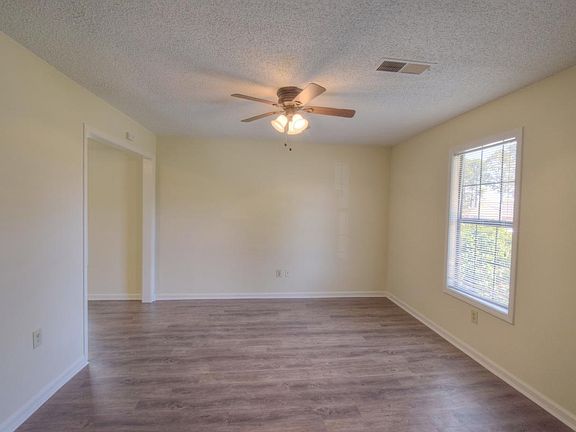 4th image of 3320 Bestway Dr