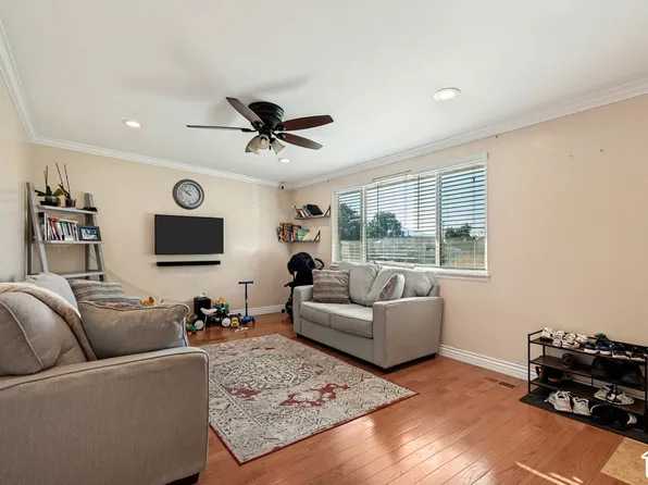 1532 W Marty Cir, West Jordan, UT 84084